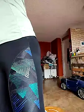 Im Alma  online show from March 2025 01:18:02 PM