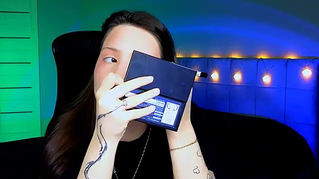 Stacy Gonzales  online show from December 2024 06:21:01 AM