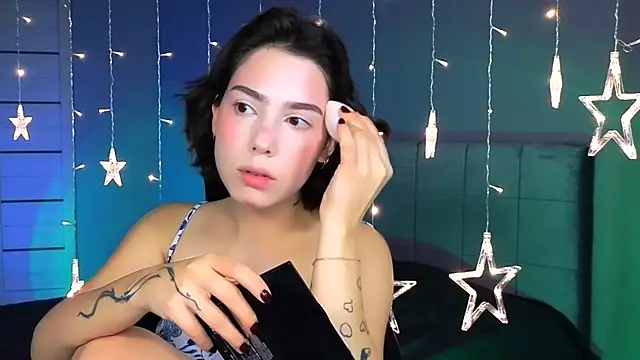 Stacy Gonzales  online show from October 2025 06:30:01 AM