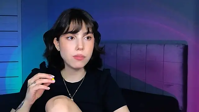 Stacy Gonzales  online show from December 2025 11:51:01 AM