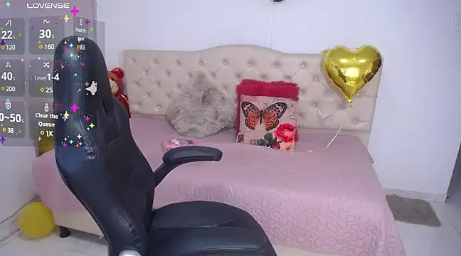 cristal horny19 online show from March 2025 07:07:02 PM