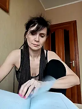 Francenia lolis online show from March 2025 07:53:02 AM