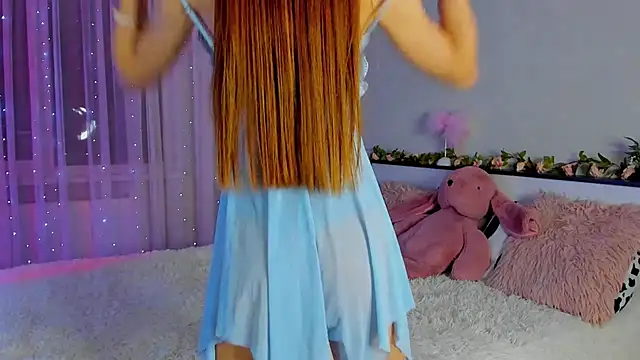 Undertheskin online show from December 2024 04:29:02 PM