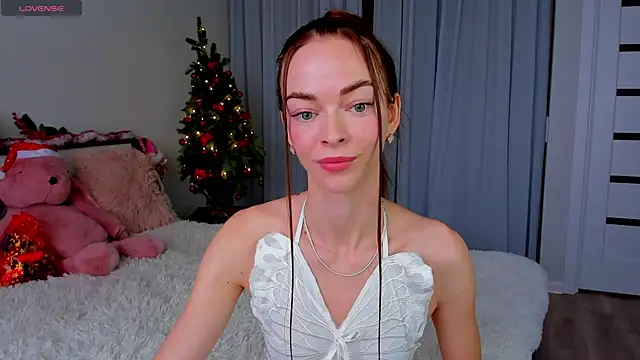 Undertheskin online show from December 2024 11:06:01 AM