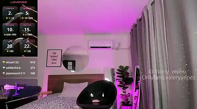 valery yepes online show from March 2025 03:29:01 PM