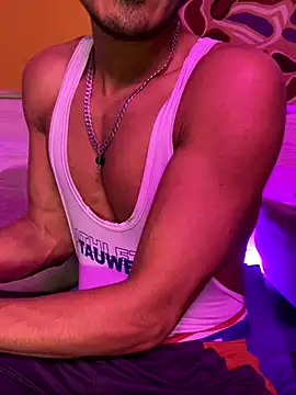 thesummerboy online show from December 2024 11:30:02 AM