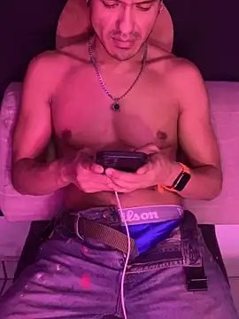 thesummerboy online show from December 2024 08:05:01 AM