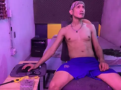 thesummerboy online show from November 2025 08:58:01 PM