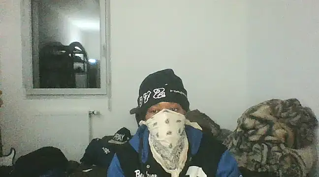 Snapshot of POPAYE972 chatting on February 2025 05:10:01 AM POPAYE972 online show from February 2025 05:10:01 AM