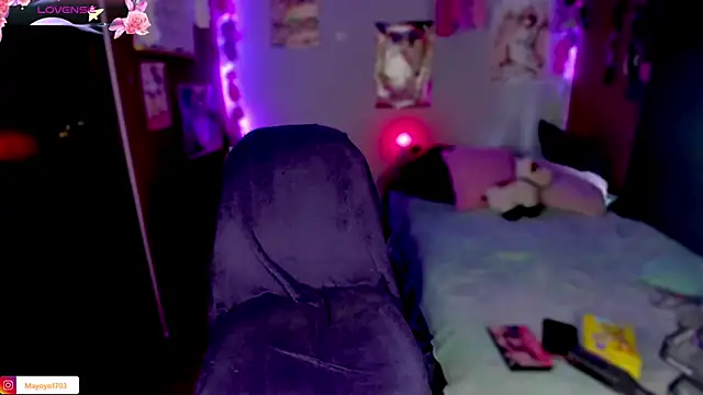 Snapshot of kiki_cavilll chatting on February 2025 03:53:01 PM kiki cavilll online show from February 2025 03:53:01 PM