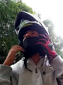 Professor Leo  online show from February 2025 09:26:02 PM