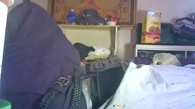 DI4MOND FIR3 online show from April 2026 08:25:02 PM