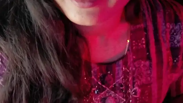 Snapshot of SexyAndHottie chatting on March 2026 06:37:01 PM SexyAndHottie online show from March 2026 06:37:01 PM