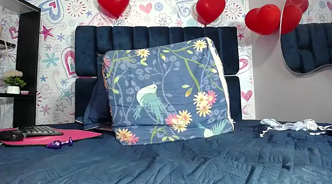 KOURTNEY-- online show from February 2025 07:31:02 AM