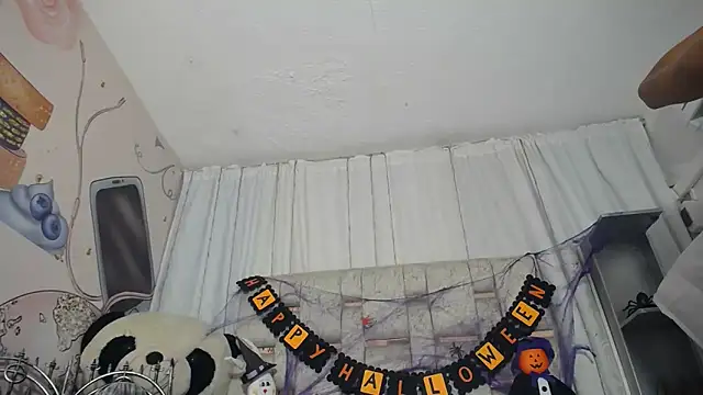 KOURTNEY-- online show from October 2025 01:49:02 AM