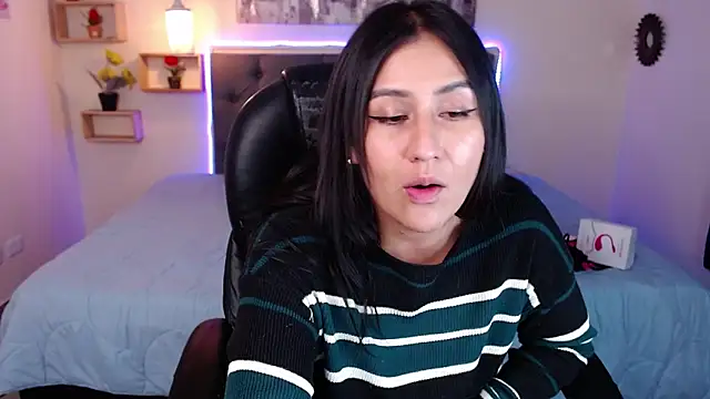 mia aira online show from February 2025 08:10:02 PM