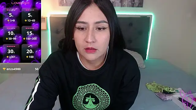 mia aira online show from February 2025 08:59:01 PM