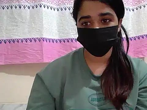 Snapshot of A-pusparani chatting on April 2026 06:02:02 PM A-pusparani online show from April 2026 06:02:02 PM