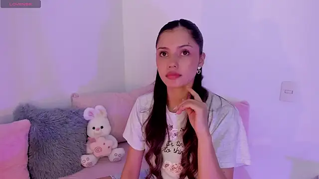 Snapshot of Brisa_blue chatting on May 2026 06:37:02 PM Brisa blue online show from May 2026 06:37:02 PM