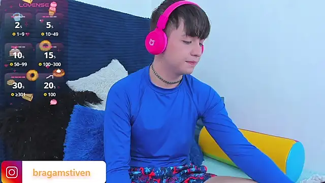 Bragam Stiven online show from October 2025 10:35:02 AM