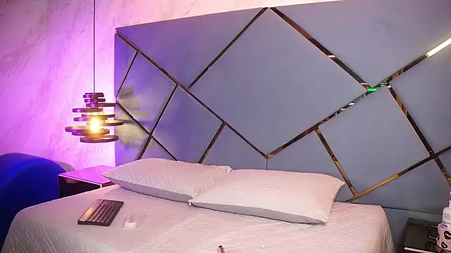 ammy durand online show from February 2026 07:10:01 PM