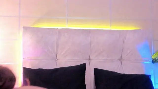 Karito-28 online show from October 2025 12:06:01 PM