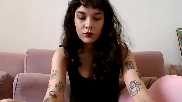 kimmykink online show from February 2026 05:32:01 PM