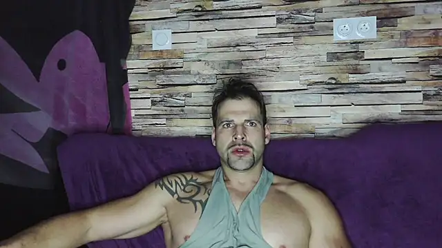 XxBigboybandxX online show from January 2025 08:22:01 PM