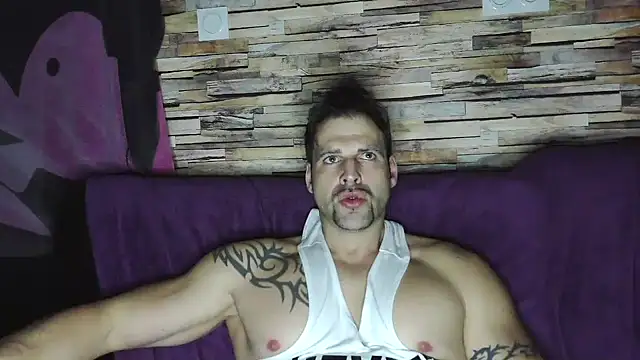 XxBigboybandxX online show from February 2025 09:08:02 PM