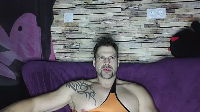 XxBigboybandxX online show from February 2025 06:54:02 PM