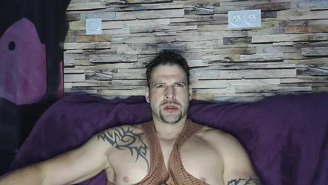 XxBigboybandxX online show from March 2025 06:14:02 AM