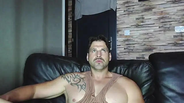 XxBigboybandxX online show from October 2025 05:24:02 PM