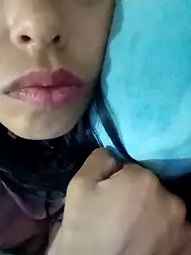 karolinee 66  online show from January 2025 04:33:01 AM