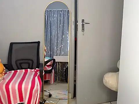 MissBigNipples online show from January 2026 03:00:02 AM