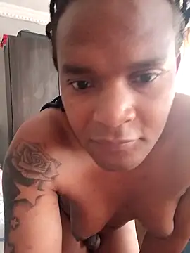 Snapshot of Callmemadam chatting on October 2025 09:17:01 AM Callmemadam online show from October 2025 09:17:01 AM