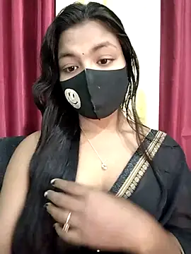 Myra-sen online show from November 2025 01:01:02 PM