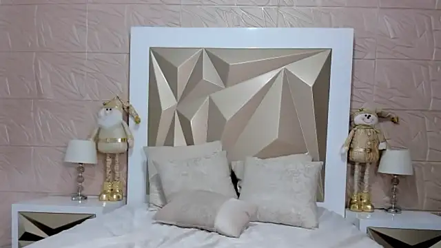 PassionMacoll online show from December 2024 06:30:02 PM