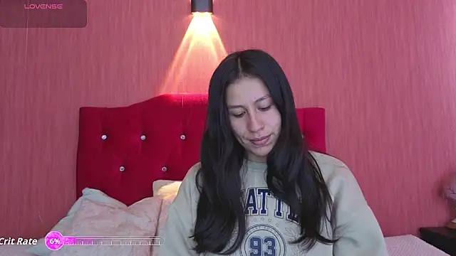 EmiGomez  online show from September 2025 01:16:02 PM