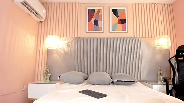 samyriverss online show from November 2025 11:35:01 AM