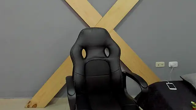 Snapshot of jamesinked_ chatting on December 2024 05:21:01 PM jamesinked  online show from December 2024 05:21:01 PM