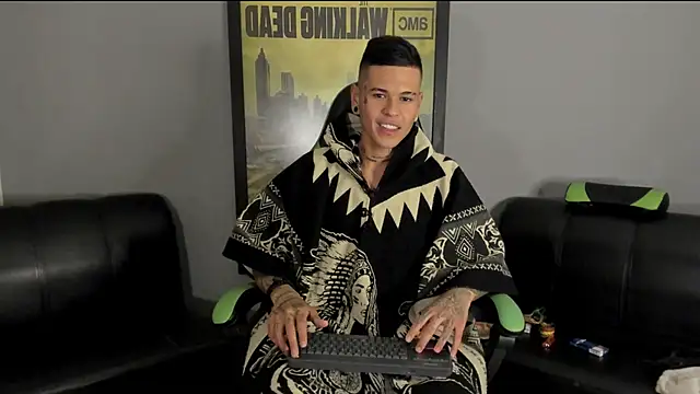 Snapshot of jamesinked_ chatting on December 2024 01:25:01 AM jamesinked  online show from December 2024 01:25:01 AM