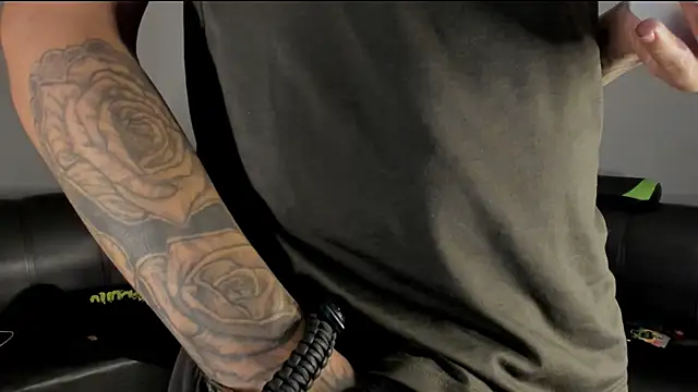 Snapshot of jamesinked_ chatting on December 2024 06:02:01 PM jamesinked  online show from December 2024 06:02:01 PM