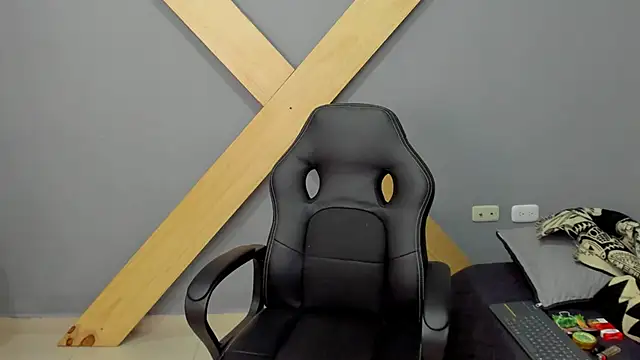 Snapshot of jamesinked_ chatting on December 2024 03:42:02 PM jamesinked  online show from December 2024 03:42:02 PM