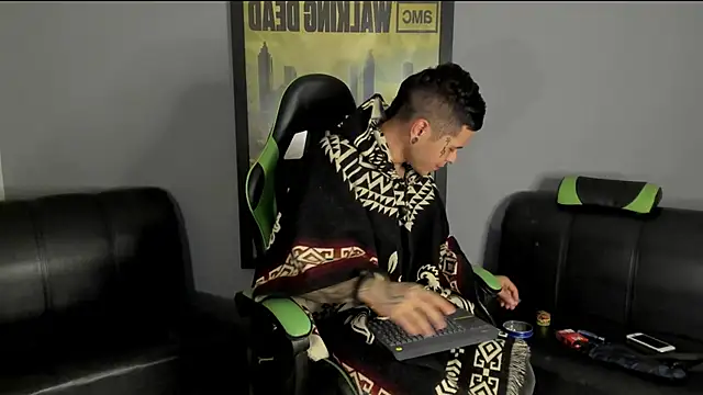 Snapshot of jamesinked_ chatting on January 2025 03:38:02 AM jamesinked  online show from January 2025 03:38:02 AM