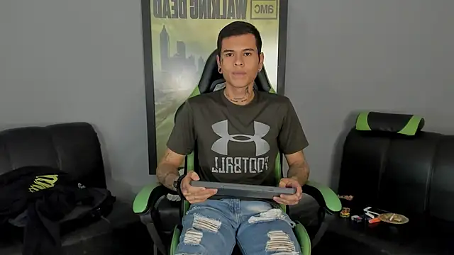 Snapshot of jamesinked_ chatting on February 2025 08:42:01 PM jamesinked  online show from February 2025 08:42:01 PM