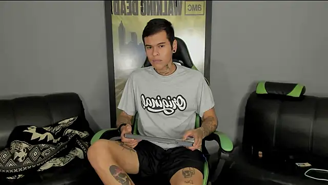 Snapshot of jamesinked_ chatting on February 2025 05:26:01 PM jamesinked  online show from February 2025 05:26:01 PM