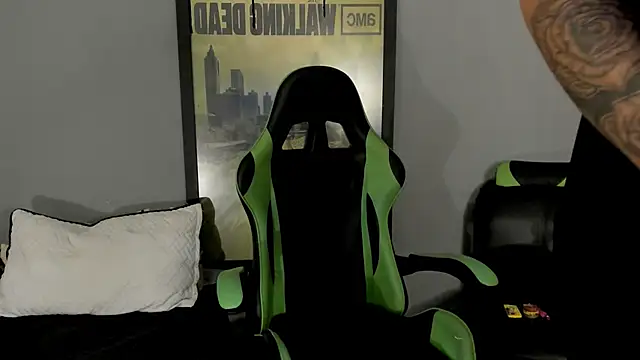 Snapshot of jamesinked_ chatting on March 2025 08:22:01 PM jamesinked  online show from March 2025 08:22:01 PM