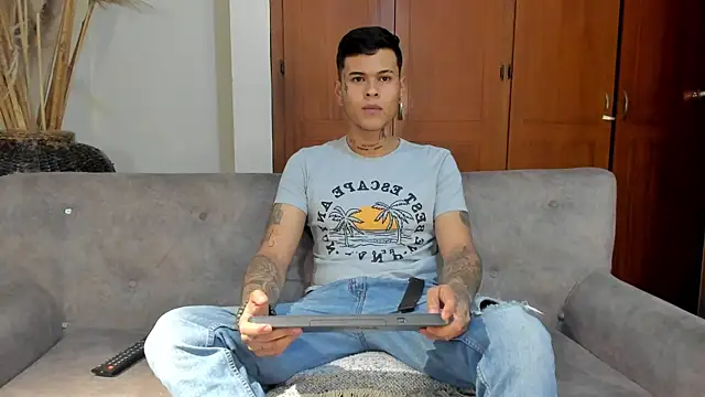 jamesinked  online show from November 2025 03:16:02 AM