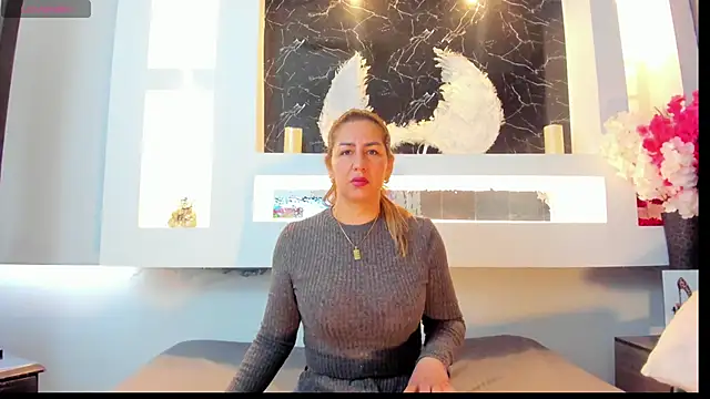 Cinthya mjs online show from January 2026 01:04:02 PM