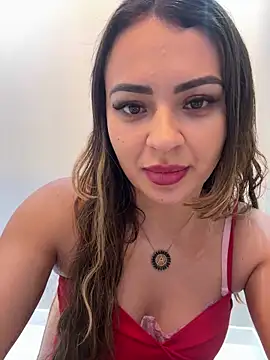 carol amorim online show from December 2024 10:23:01 PM